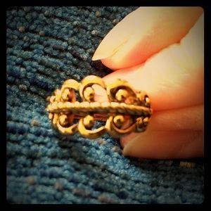 Vintage Avon scroll heart adjustable ring